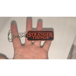 Brelok Stranger Things – kultowe logo serialu