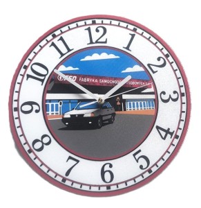 Zegar Polonez na tle FSO 