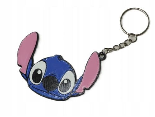 Brelok w kształcie figurki postaci Stitch z kreskówki, ujęcie z przodu, widoczny niebieski kolor i duże uszy