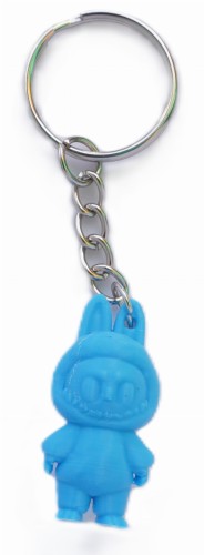Niebieski brelok Labubu figurka 3D z usmiechnieta buzia, uszami i metalowym lancuszkiem